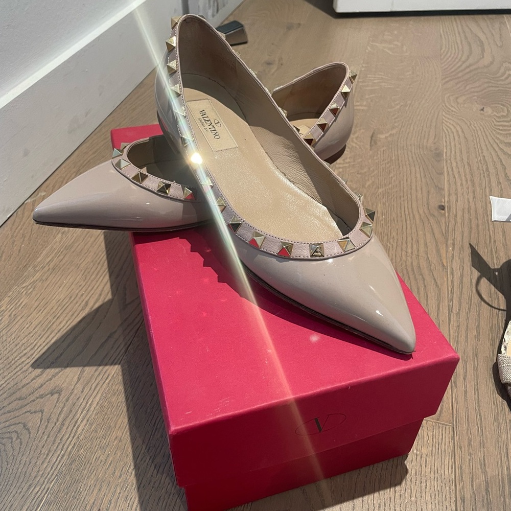 Valentino Cream Rockstud Flats with Metallic Studs